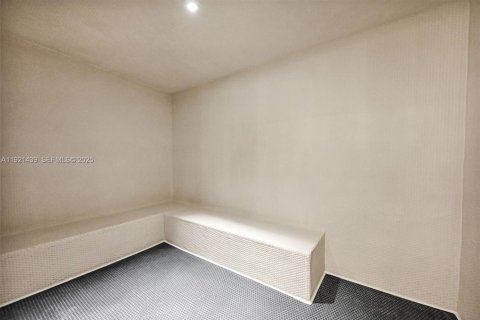 Copropriété à vendre à Miami, Floride: 2 chambres, 73.02 m2 № 1992594 - photo 30
