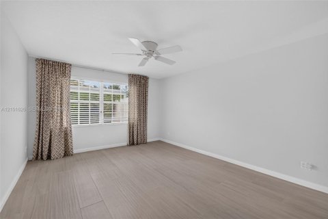 Villa ou maison à vendre à Palm City, Floride: 2 chambres, 143.07 m2 № 2419509 - photo 30