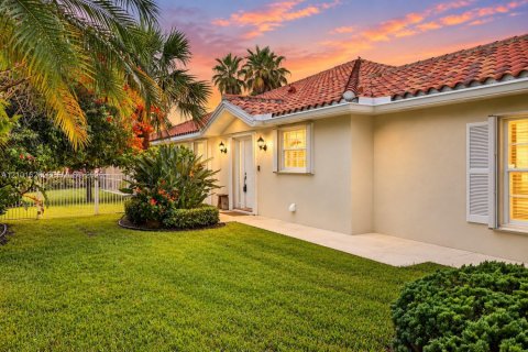 Villa ou maison à vendre à Palm City, Floride: 2 chambres, 143.07 m2 № 2419509 - photo 5