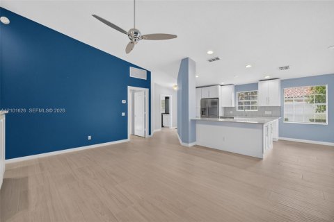 Villa ou maison à vendre à Palm City, Floride: 2 chambres, 143.07 m2 № 2419509 - photo 16