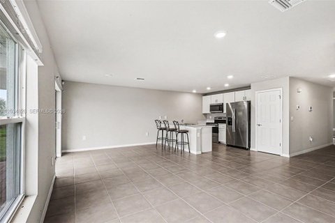 Villa ou maison à vendre à LaBelle, Floride: 4 chambres № 2087861 - photo 7