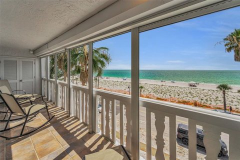 Condo in Saint Pete Beach, Florida, 2 bedrooms  № 1872916 - photo 14