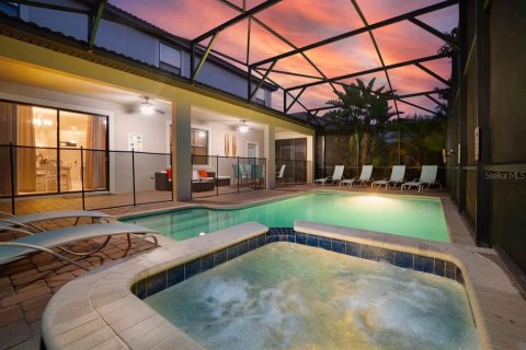 House in Davenport, Florida 5 bedrooms, 264.03 sq.m. № 1797178 - photo 20