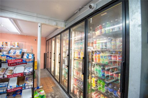 Купить коммерческую недвижимость в Сент-Питерсберг, Флорида 161.65м2, № 1632357 - фото 3