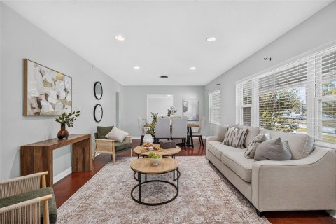 Villa ou maison à vendre à Orlando, Floride: 3 chambres, 140.28 m2 № 2238542 - photo 5