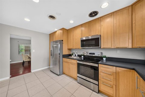 Villa ou maison à vendre à Orlando, Floride: 3 chambres, 140.28 m2 № 2238542 - photo 9