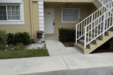 Condo in Royal Palm Beach, Florida, 2 bedrooms  № 2086839 - photo 6