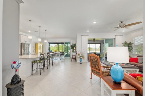 House in Ocala, Florida 3 bedrooms, 201.69 sq.m. № 1846669 - photo 11