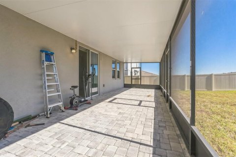 Casa en venta en Davenport, Florida, 4 dormitorios, 219.62 m2 № 2390982 - foto 12