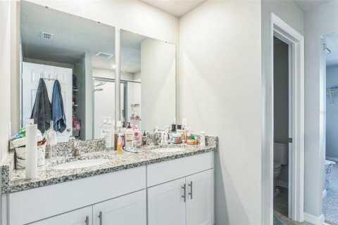 Casa en venta en Davenport, Florida, 4 dormitorios, 219.62 m2 № 2390982 - foto 18