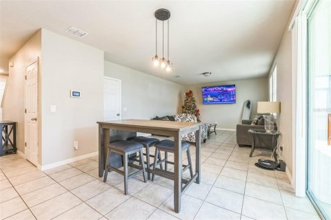 Casa en venta en Davenport, Florida, 4 dormitorios, 219.62 m2 № 2390982 - foto 5