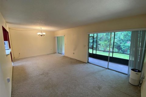 Copropriété à vendre à Deltona, Floride: 2 chambres, 83.33 m2 № 2234755 - photo 4