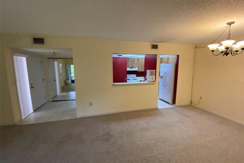 Copropriété à vendre à Deltona, Floride: 2 chambres, 83.33 m2 № 2234755 - photo 5