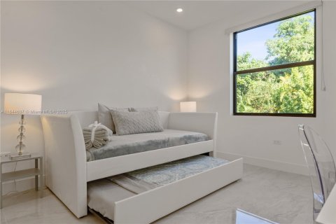 Купить коммерческую недвижимость в Майами, Флорида 464.51м2, № 2035699 - фото 23