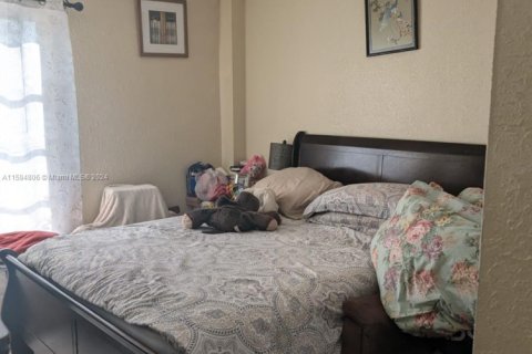 Condo in Lauderhill, Florida, 2 bedrooms  № 1867146 - photo 20