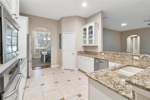 House in Clermont, Florida 4 bedrooms, 305.46 sq.m. № 2202386 - photo 19
