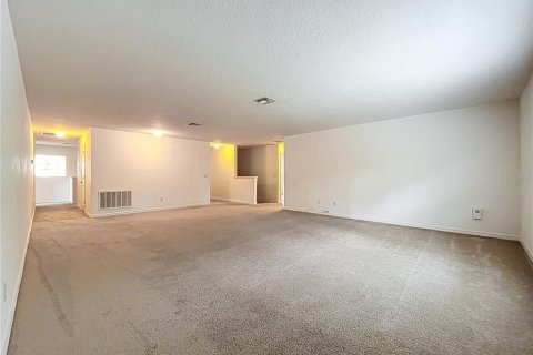 Casa en venta en Apopka, Florida, 5 dormitorios, 439.71 m2 № 1786214 - foto 21