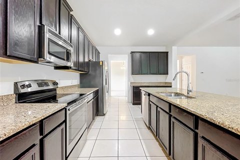 Casa en venta en Apopka, Florida, 5 dormitorios, 439.71 m2 № 1786214 - foto 14