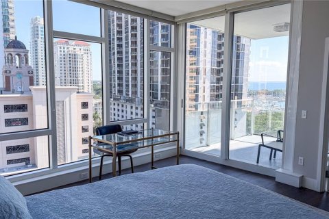 Copropriété à louer à Saint Petersburg, Floride: 2 chambres, 169.92 m2 № 2108148 - photo 10