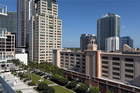 Copropriété à louer à Saint Petersburg, Floride: 2 chambres, 169.92 m2 № 2108148 - photo 17