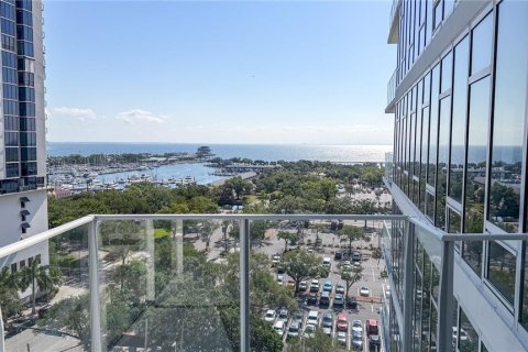 Copropriété à louer à Saint Petersburg, Floride: 2 chambres, 169.92 m2 № 2108148 - photo 15