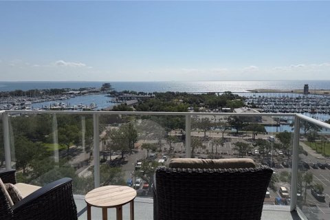 Copropriété à louer à Saint Petersburg, Floride: 2 chambres, 169.92 m2 № 2108148 - photo 24