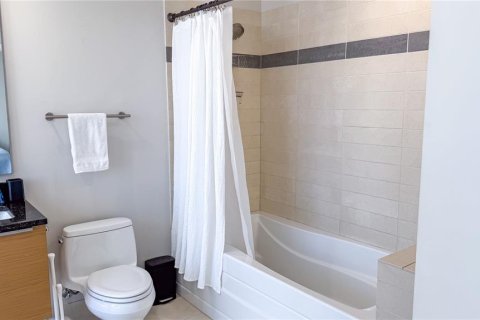 Copropriété à louer à Saint Petersburg, Floride: 2 chambres, 169.92 m2 № 2108148 - photo 13