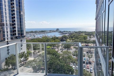 Copropriété à louer à Saint Petersburg, Floride: 2 chambres, 169.92 m2 № 2108148 - photo 16