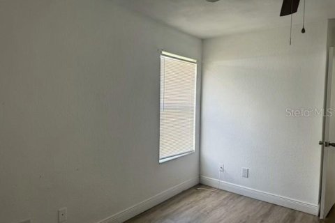 Condominio en alquiler en Orlando, Florida, 2 dormitorios, 91.79 m2 № 1815407 - foto 4