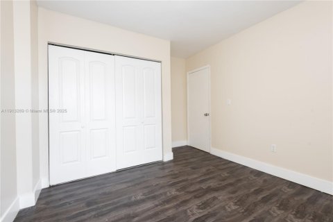 Купить кондоминиум в Майами, Флорида 2 спальни, 90.3м2, № 1969587 - фото 17