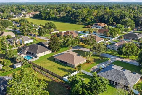 Casa en venta en Belleview, Florida, 4 dormitorios, 201.97 m2 № 2152299 - foto 5