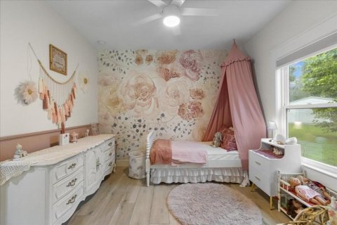 House in Trenton, Florida 4 bedrooms, 281.22 sq.m. № 1914382 - photo 27