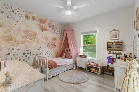 House in Trenton, Florida 4 bedrooms, 281.22 sq.m. № 1914382 - photo 26