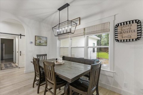 House in Trenton, Florida 4 bedrooms, 281.22 sq.m. № 1914382 - photo 13