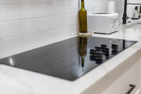 House in Trenton, Florida 4 bedrooms, 281.22 sq.m. № 1914382 - photo 10