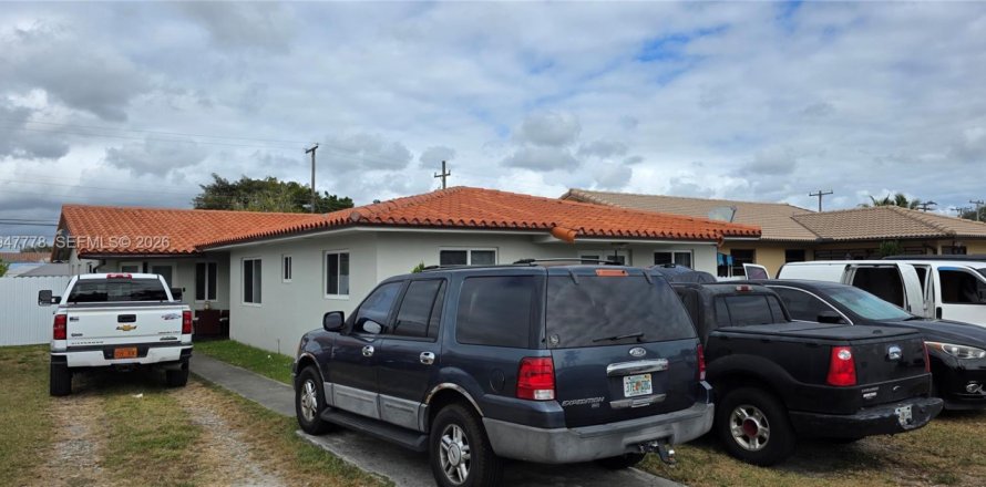 Immobilier commercial à Miami, Floride 231.33 m2 № 2003821