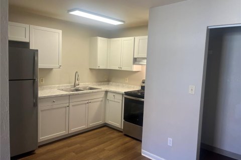 House in Gainesville, Florida 2 bedrooms, 74.32 sq.m. № 2403692 - photo 7