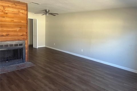 House in Gainesville, Florida 2 bedrooms, 74.32 sq.m. № 2403692 - photo 8