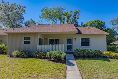 House in Oldsmar, Florida 3 bedrooms, 181.35 sq.m. № 2151428