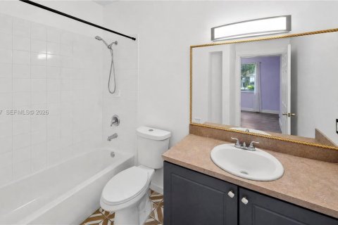 Townhouse in Homestead, Florida 4 bedrooms, 150.32 sq.m. № 2399737 - photo 18
