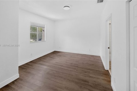 Townhouse in Homestead, Florida 4 bedrooms, 150.32 sq.m. № 2399737 - photo 22