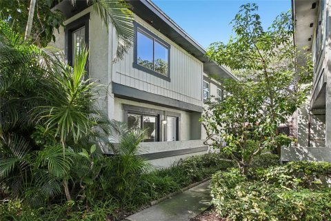 Adosado en alquiler en Clearwater, Florida, 2 dormitorios, 79.25 m2 № 2141934 - foto 2