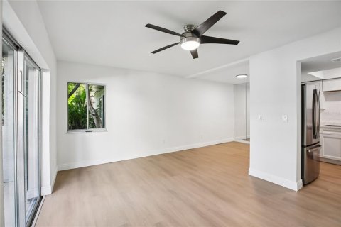 Adosado en alquiler en Clearwater, Florida, 2 dormitorios, 79.25 m2 № 2141934 - foto 6