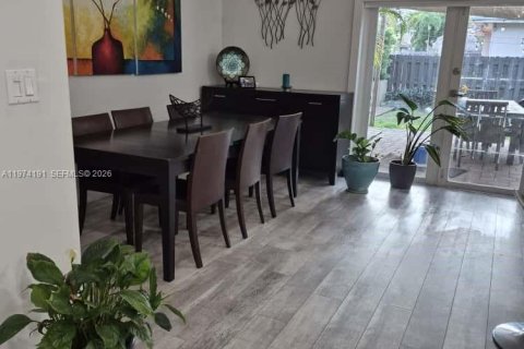 Купить виллу или дом в Холливуд, Флорида 3 спальни, 154.87м2, № 2036493 - фото 6