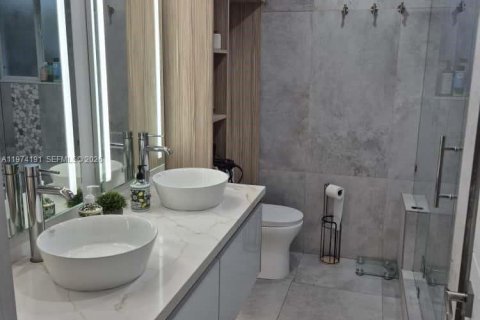 Купить виллу или дом в Холливуд, Флорида 3 спальни, 154.87м2, № 2036493 - фото 10