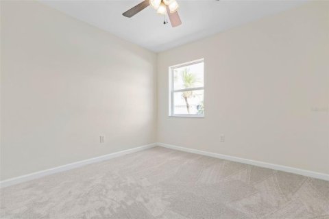 House in Palm Coast, Florida 3 bedrooms, 174.75 sq.m. № 1516452 - photo 29