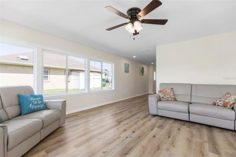 House in Palm Coast, Florida 3 bedrooms, 174.75 sq.m. № 1516452 - photo 21