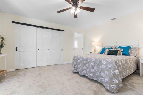 House in Palm Coast, Florida 3 bedrooms, 174.75 sq.m. № 1516452 - photo 6