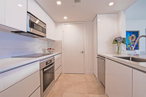 Copropriété à vendre à Sunny Isles Beach, Floride: 2 chambres, 147.06 m2 № 2084830 - photo 10