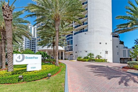 Copropriété à vendre à Sunny Isles Beach, Floride: 2 chambres, 147.06 m2 № 2084830 - photo 2